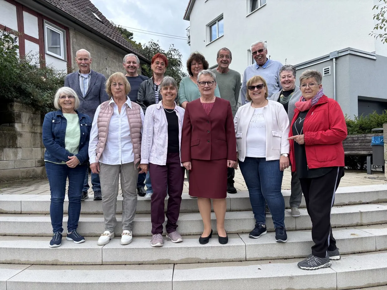 Die 13 Mitglieder des Seniorenrats Berglen der Amtszeit 2024-2027